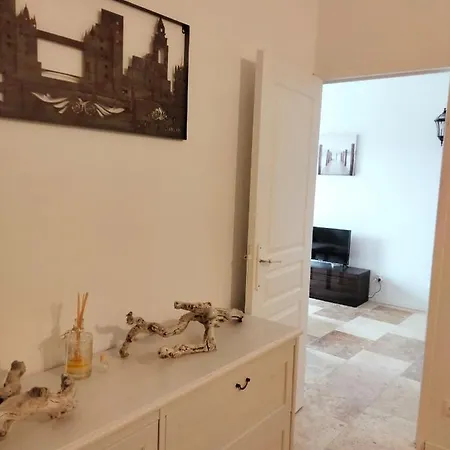 A L Aube Du Midi